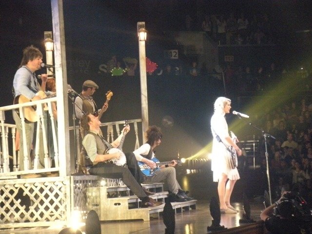 Taylor Swift — November 16 - Charlotte, North Carolina — photo 42