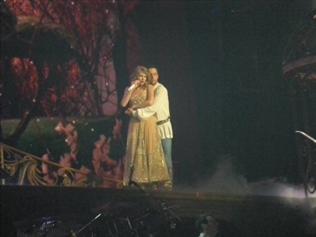 Taylor Swift — November 16 - Charlotte, North Carolina — photo 52