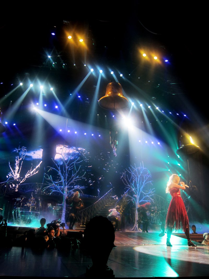 Taylor Swift — March 10 - Sydney, Australia — photo 25