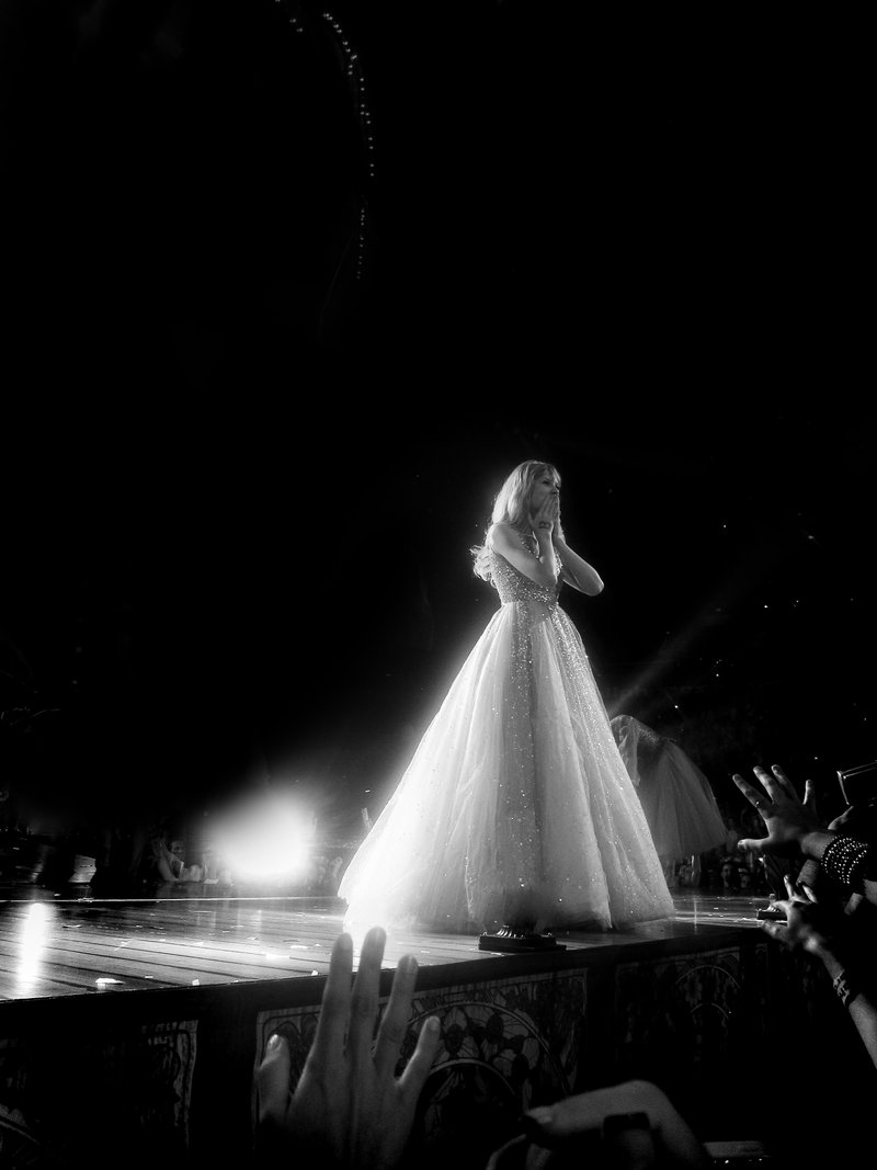 Taylor Swift — March 10 - Sydney, Australia — photo 33