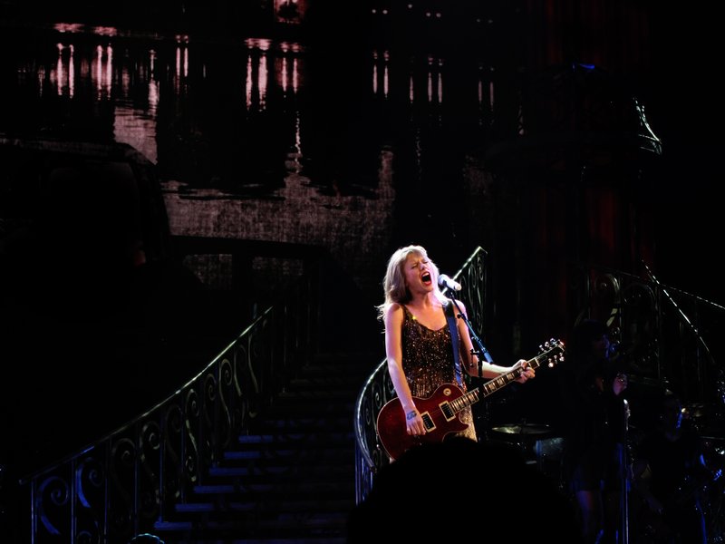 Taylor Swift — March 10 - Sydney, Australia — photo 37