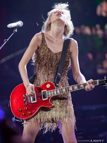 Taylor Swift — March 12 - Melbourne, Australia — photo 24