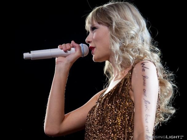 Taylor Swift — March 12 - Melbourne, Australia — photo 29