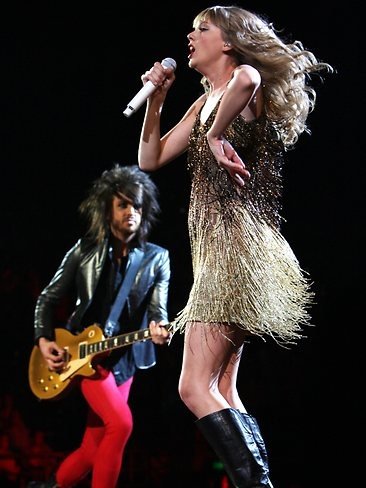 Taylor Swift — March 12 - Melbourne, Australia — photo 54