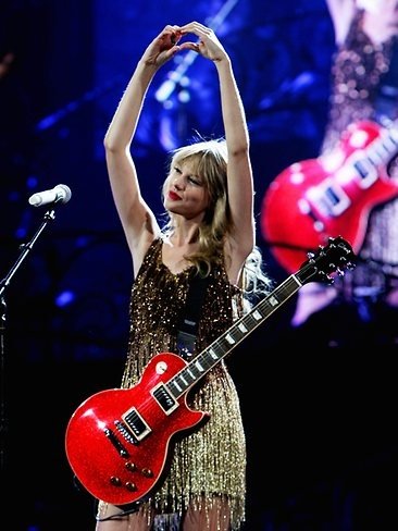 Taylor Swift — March 12 - Melbourne, Australia — photo 56