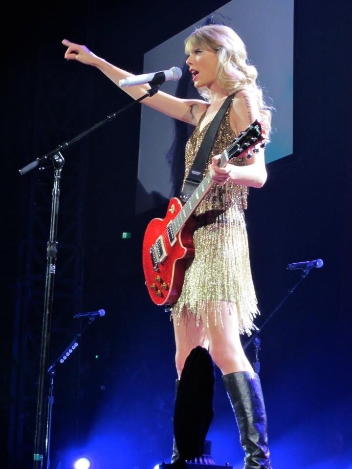 Taylor Swift — March 14 - Melbourne, Australia — photo 14