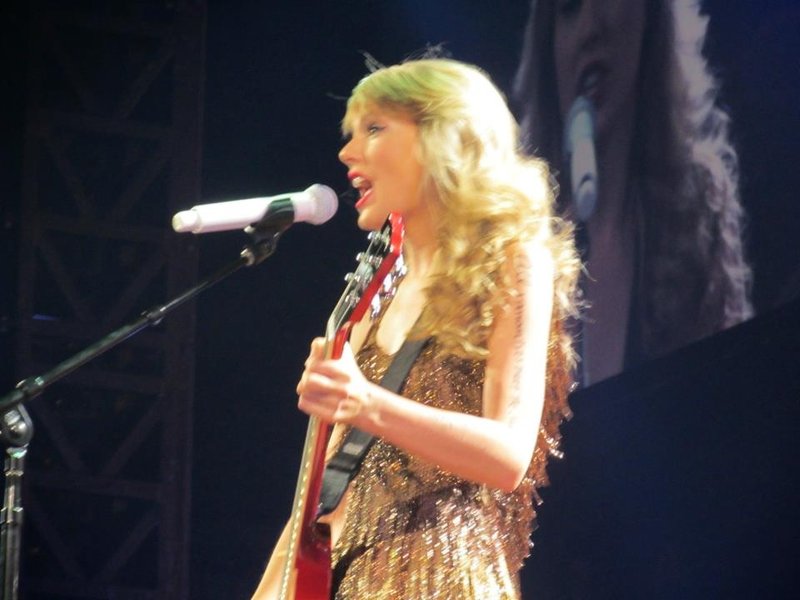Taylor Swift — March 14 - Melbourne, Australia — photo 18