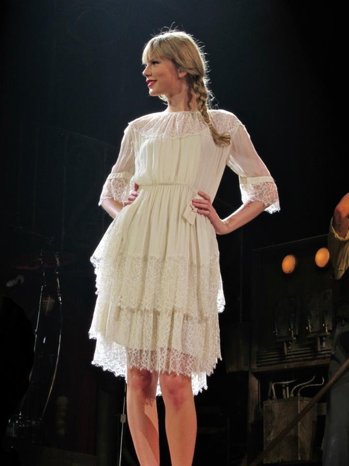 Taylor Swift — March 14 - Melbourne, Australia — photo 27
