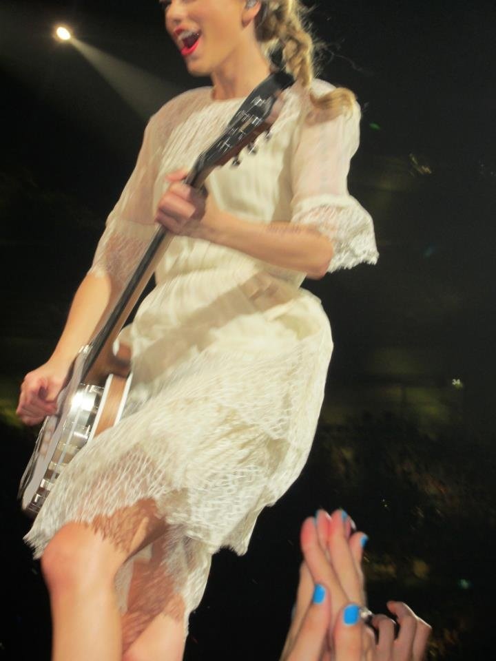 Taylor Swift — March 14 - Melbourne, Australia — photo 32