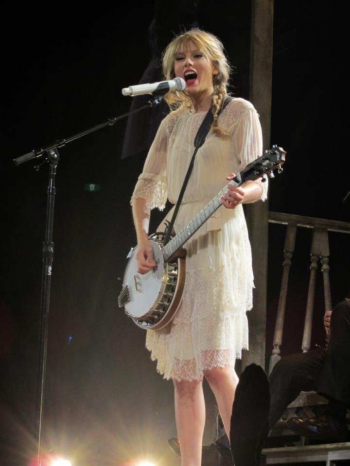 Taylor Swift — March 14 - Melbourne, Australia — photo 34