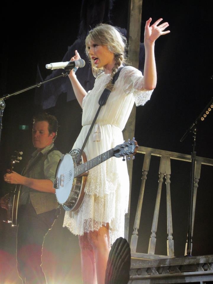 Taylor Swift — March 14 - Melbourne, Australia — photo 35