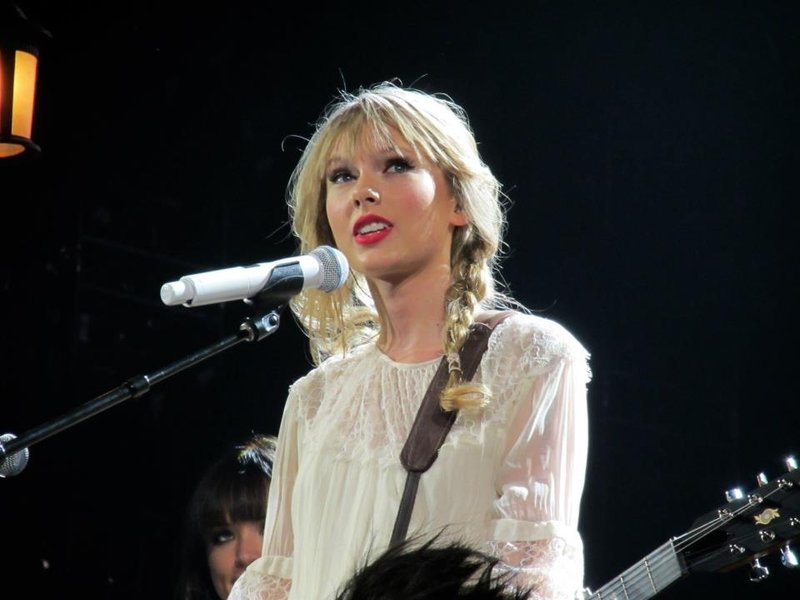Taylor Swift — March 14 - Melbourne, Australia — photo 37