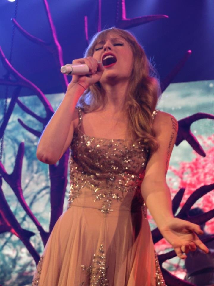 Taylor Swift — March 14 - Melbourne, Australia — photo 58