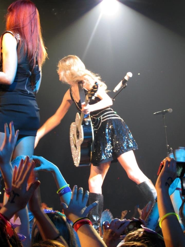 Taylor Swift — March 14 - Melbourne, Australia — photo 62