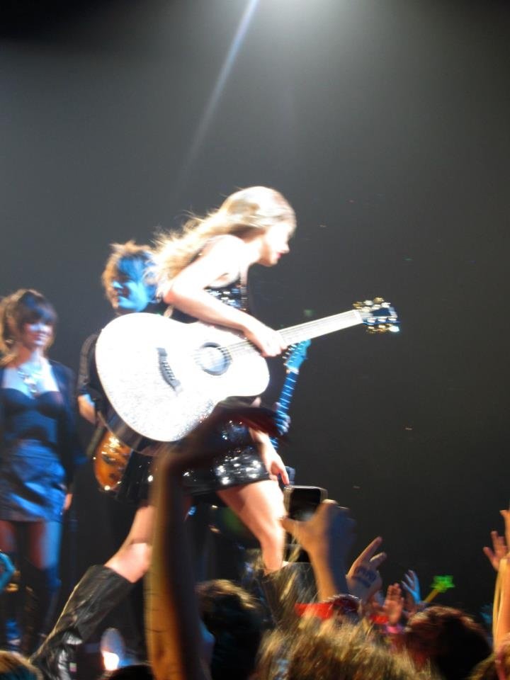 Taylor Swift — March 14 - Melbourne, Australia — photo 63