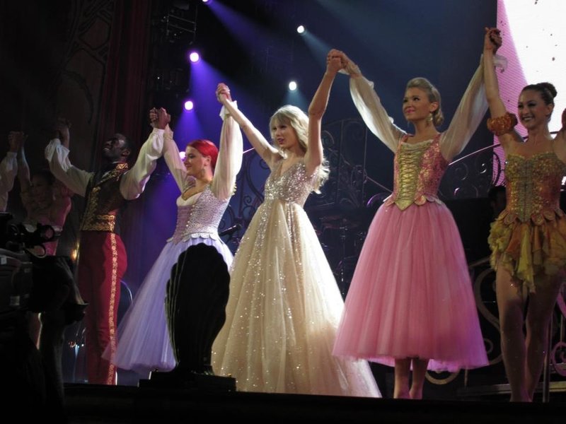 Taylor Swift — March 14 - Melbourne, Australia — photo 77