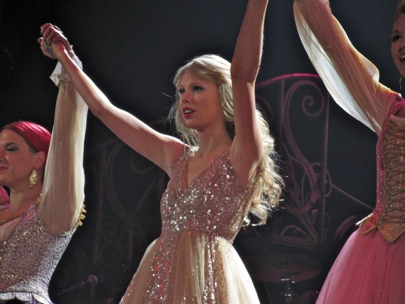Taylor Swift — March 14 - Melbourne, Australia — photo 79