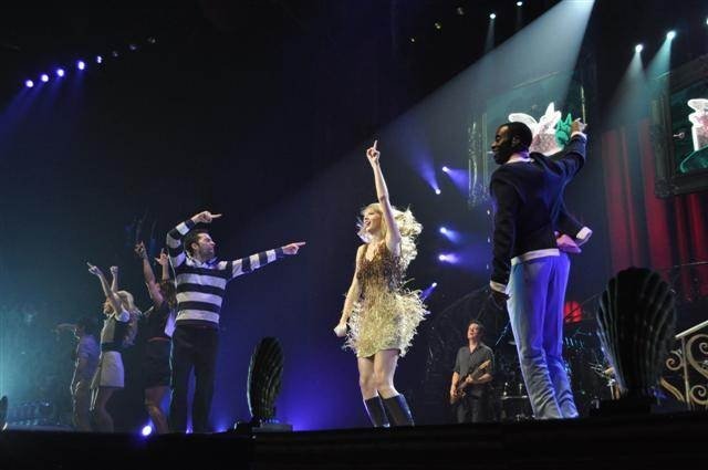 Taylor Swift — March 16 - Auckland, New Zealand — photo 24