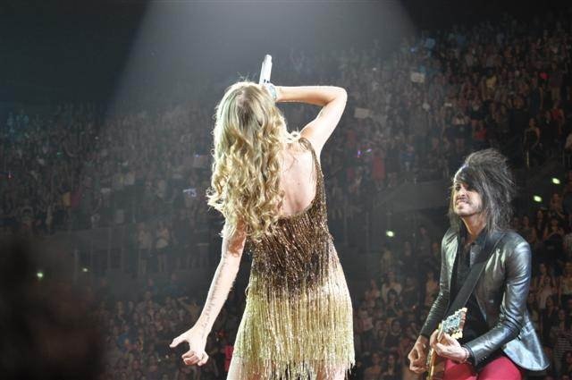 Taylor Swift — March 16 - Auckland, New Zealand — photo 26