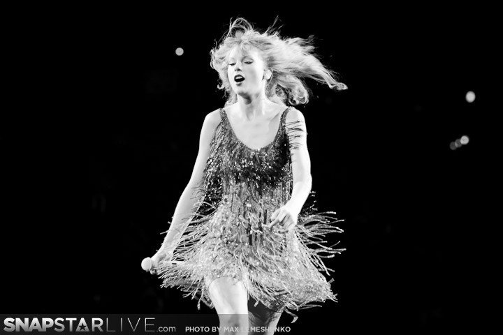 Taylor Swift — March 17 - Auckland, New Zealand — photo 31