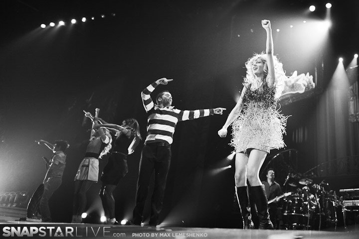Taylor Swift — March 17 - Auckland, New Zealand — photo 42