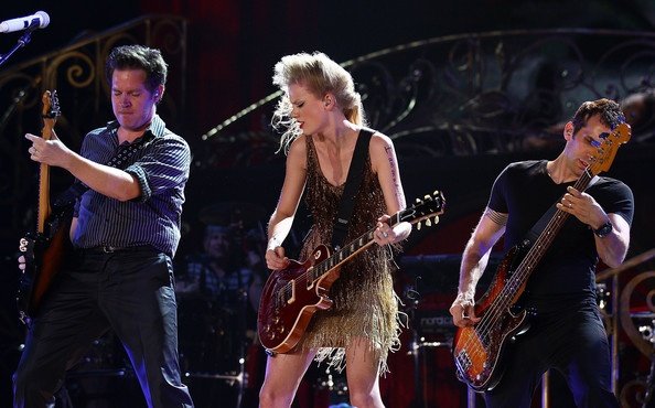 Taylor Swift — March 2 - Perth, Australia — photo 28