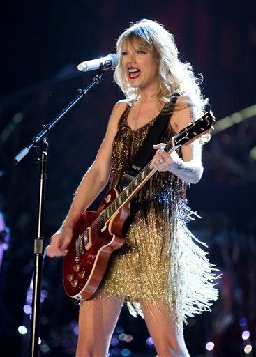 Taylor Swift — March 2 - Perth, Australia — photo 35