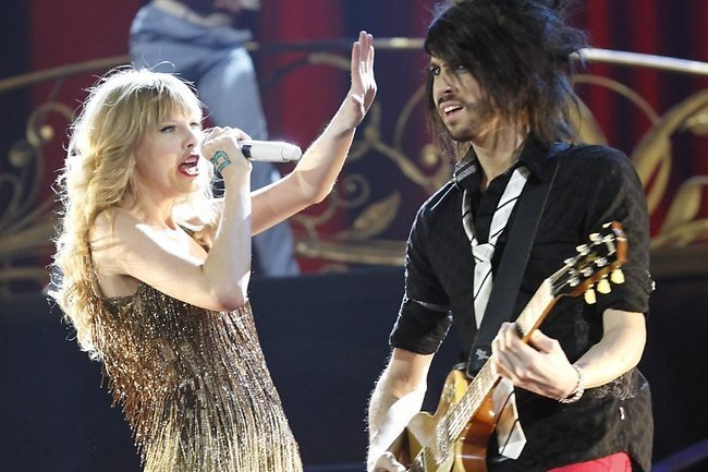 Taylor Swift — March 4 - Adelaide, Australia — photo 5