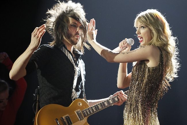Taylor Swift — March 4 - Adelaide, Australia — photo 11