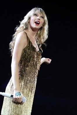 Taylor Swift — March 4 - Adelaide, Australia — photo 33