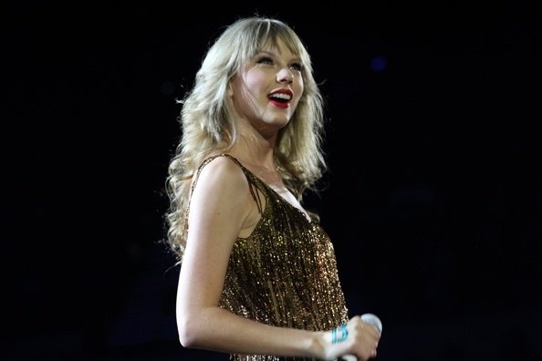 Taylor Swift — March 4 - Adelaide, Australia — photo 35
