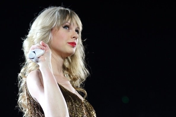 Taylor Swift — March 4 - Adelaide, Australia — photo 37