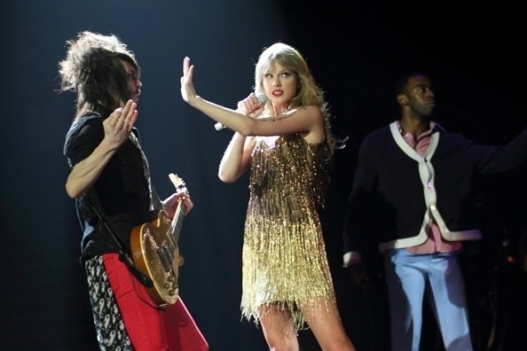 Taylor Swift — March 4 - Adelaide, Australia — photo 38