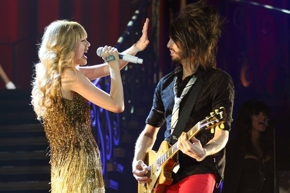 Taylor Swift — March 4 - Adelaide, Australia — photo 43