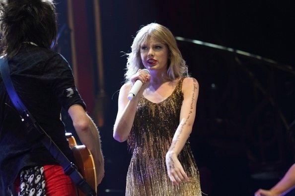 Taylor Swift — March 4 - Adelaide, Australia — photo 53