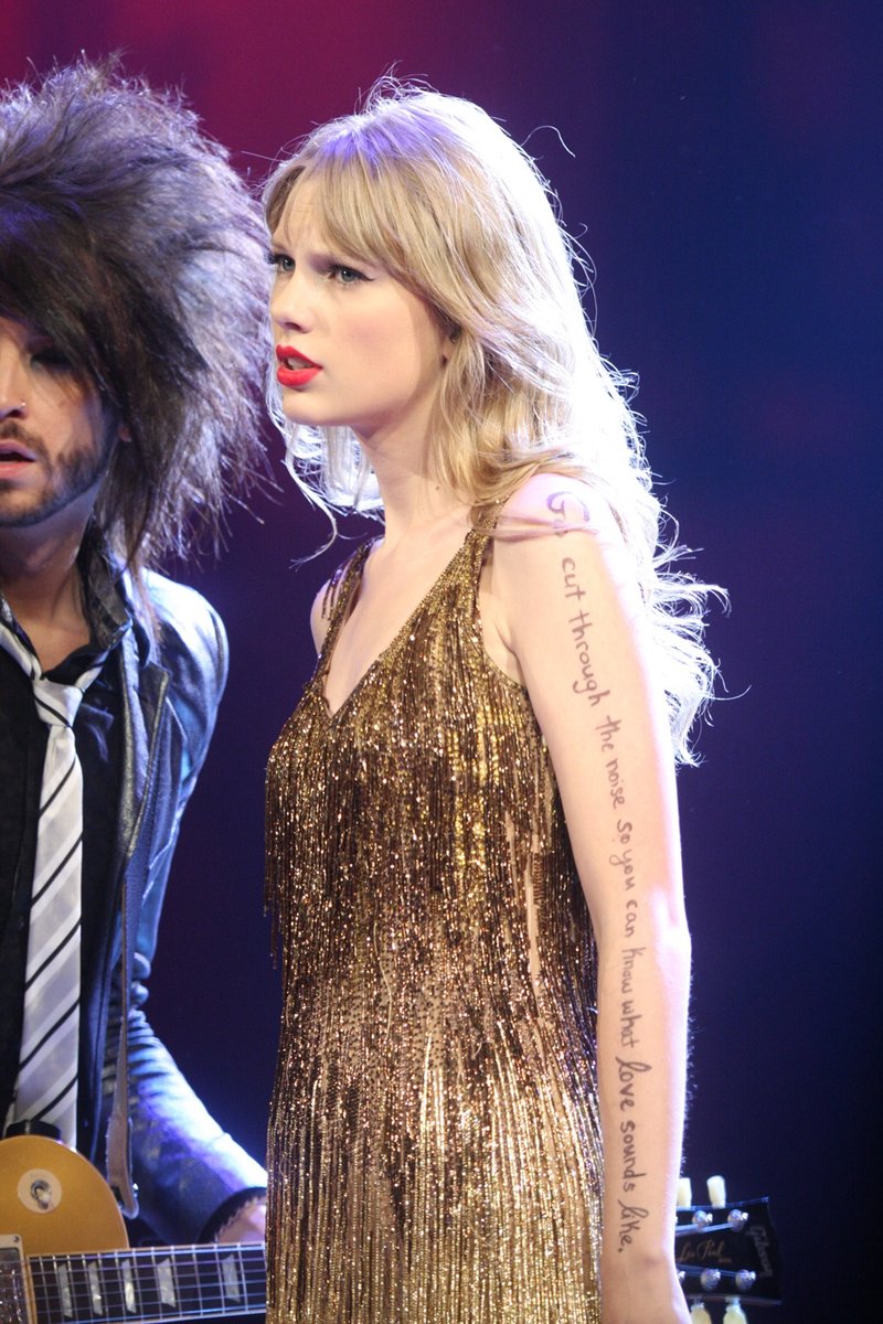 Taylor Swift — March 9 - Sydney, Australia — photo 20