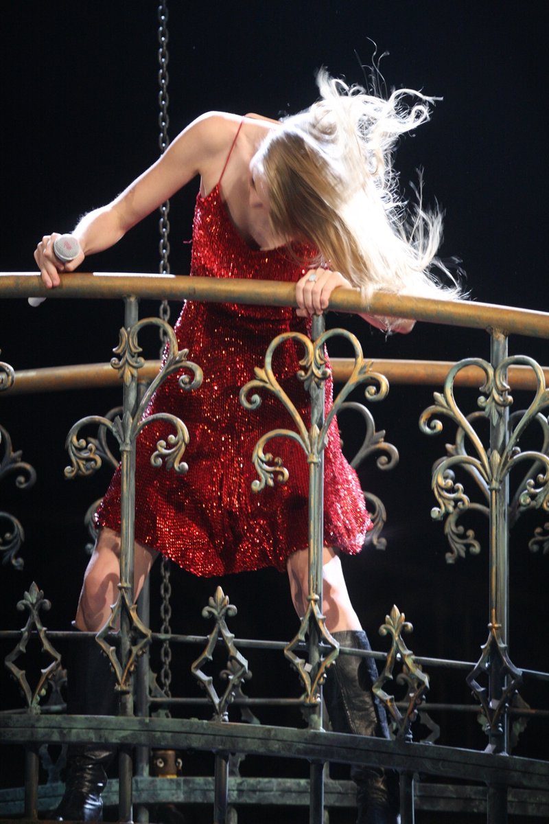 Taylor Swift — March 9 - Sydney, Australia — photo 29