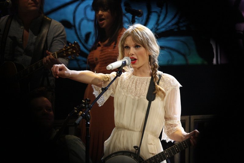 Taylor Swift — March 9 - Sydney, Australia — photo 38