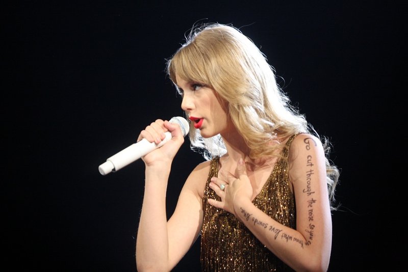 Taylor Swift — March 9 - Sydney, Australia — photo 66