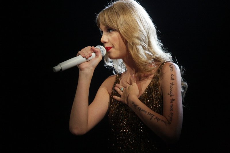 Taylor Swift — March 9 - Sydney, Australia — photo 68