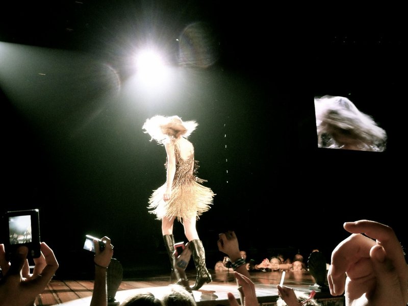 Taylor Swift — March 9 - Sydney, Australia — photo 113