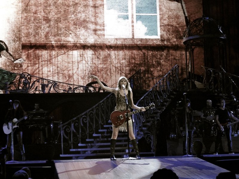 Taylor Swift — March 9 - Sydney, Australia — photo 114