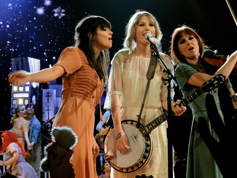 Taylor Swift — March 9 - Sydney, Australia — photo 120