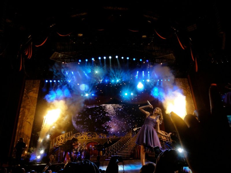 Taylor Swift — March 9 - Sydney, Australia — photo 125
