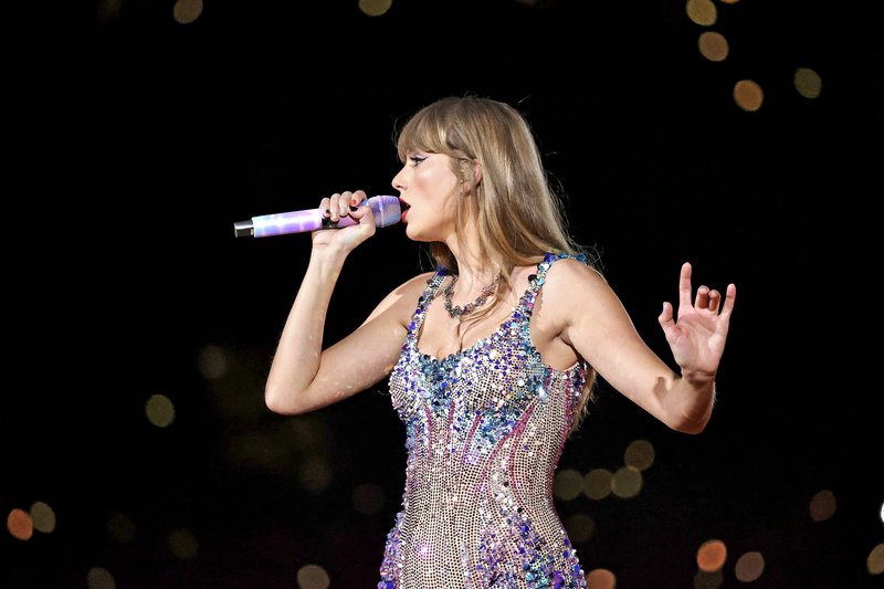 Taylor Swift — April 21 - Houston, Texas — photo 27