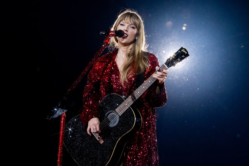 Taylor Swift — April 28 - Atlanta, Georgia — photo 6