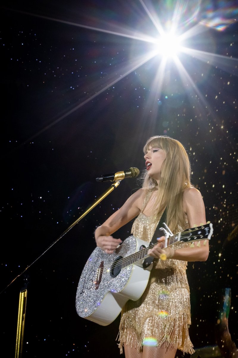 Taylor Swift — April 28 - Atlanta, Georgia — photo 9
