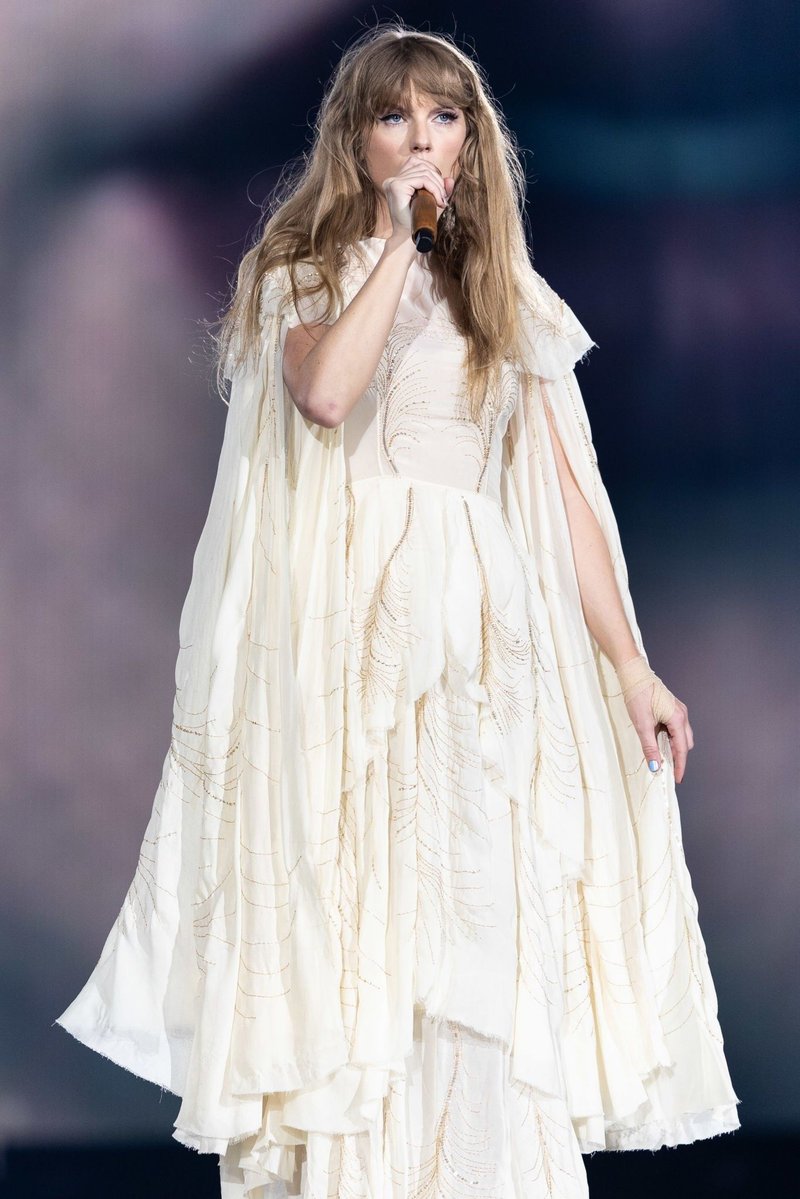 Taylor Swift — April 28 - Atlanta, Georgia — photo 14