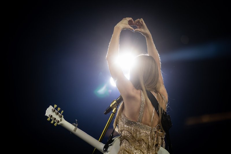 Taylor Swift — April 28 - Atlanta, Georgia — photo 16