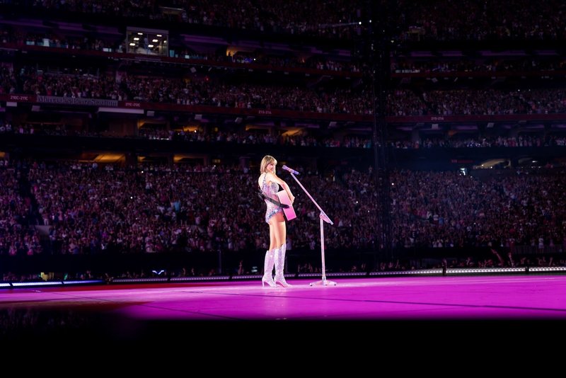 Taylor Swift — April 28 - Atlanta, Georgia — photo 19